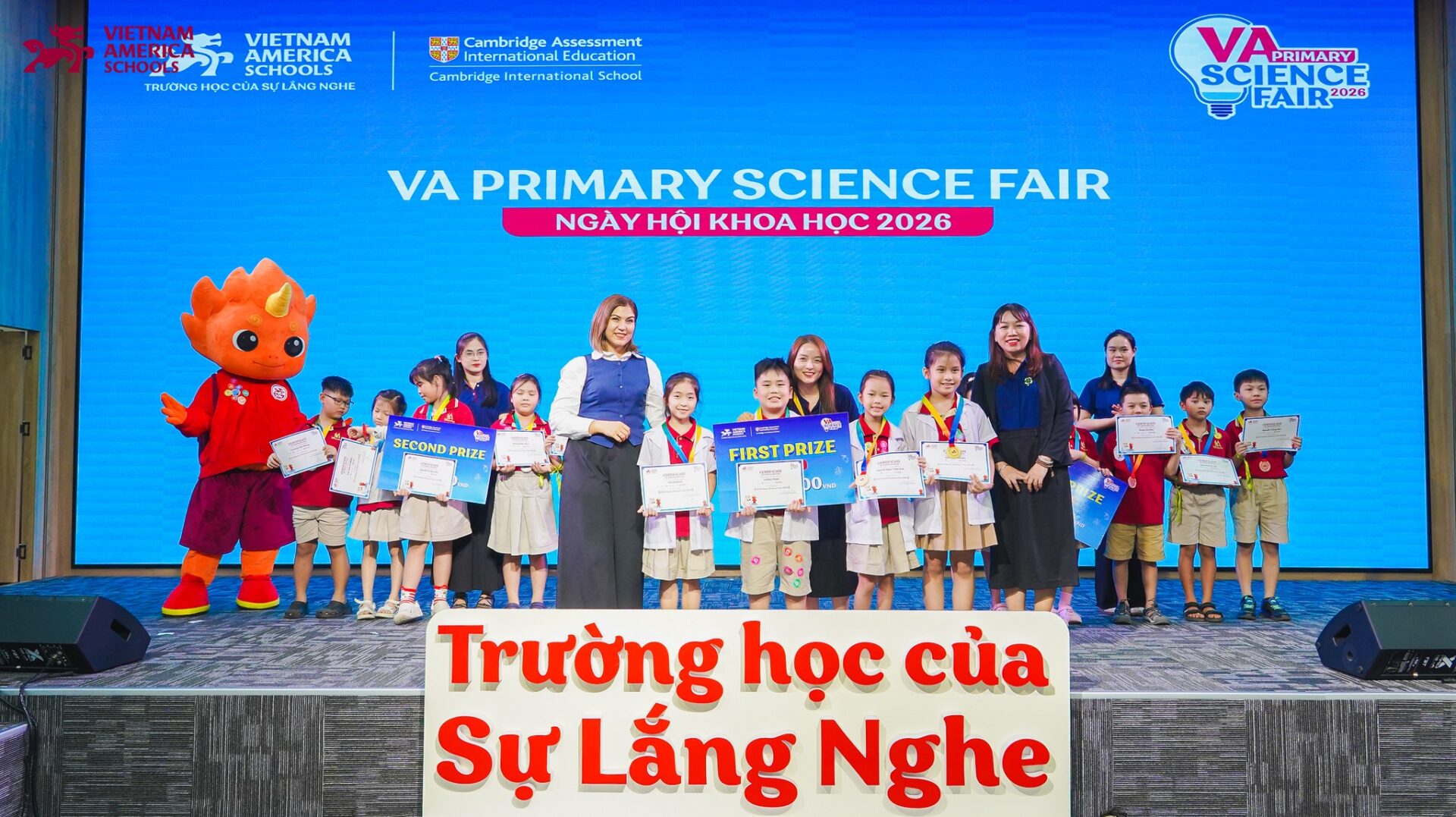 Vinh danh thành tích tại VA PRIMARY SCIENCE FAIR